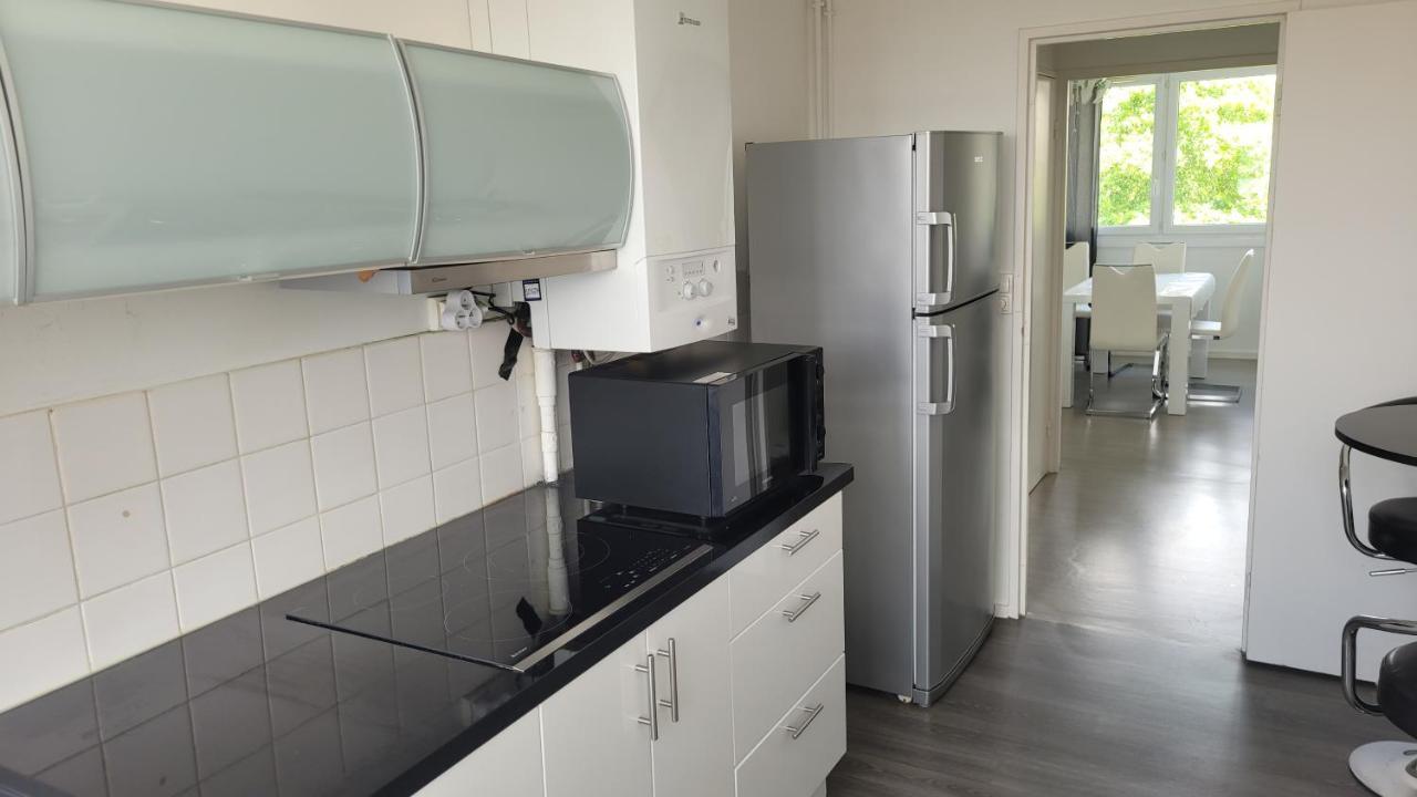 Appartement Lumineux Cholet Exterior photo